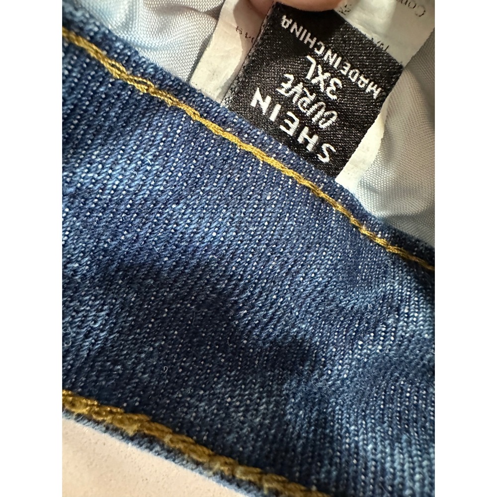 Distressed Denim Shorts 3XL Blue Medium Wash Plus‎ Raw Hem - Picture 3 of 5